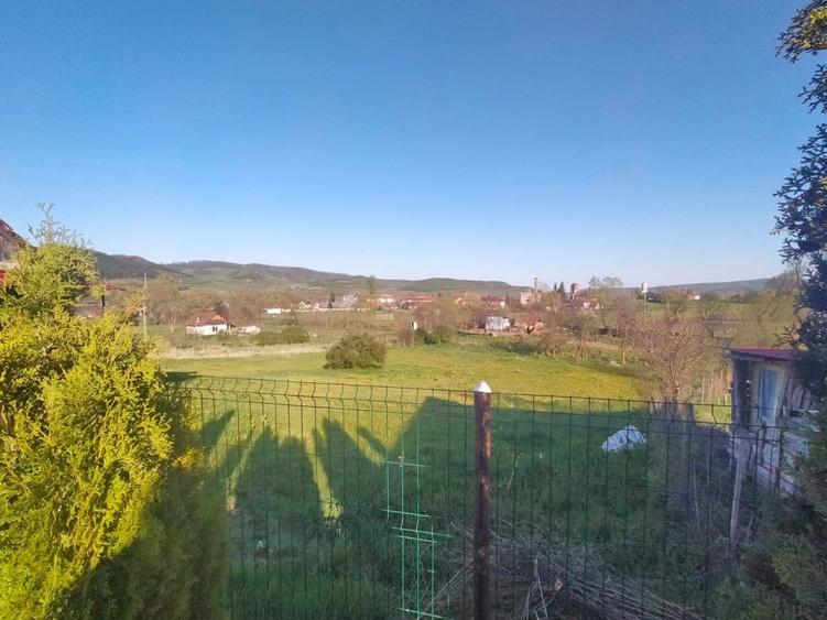 Casă individuală cu 2 camere cu Teren 2980 Mp în Panticeu