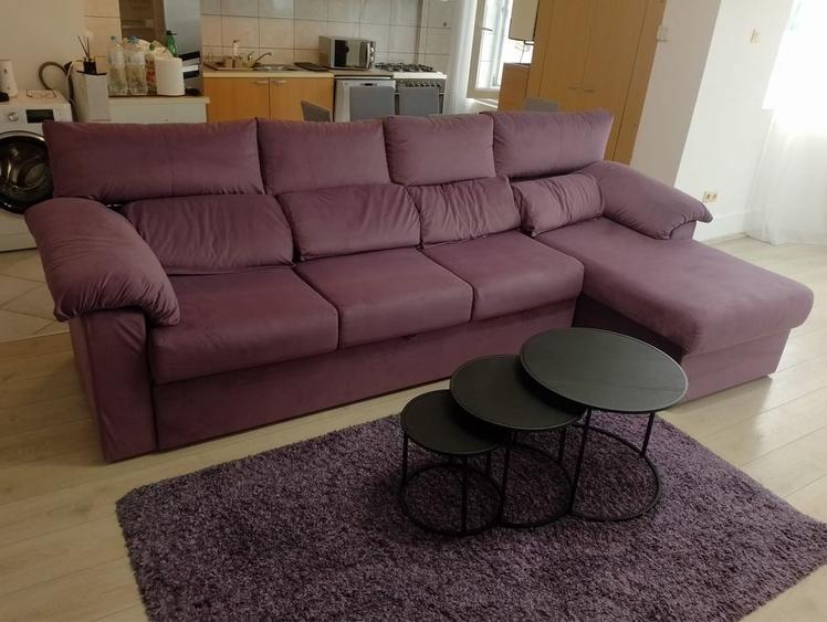 Apartament cu 3 camere decomandat în Corina