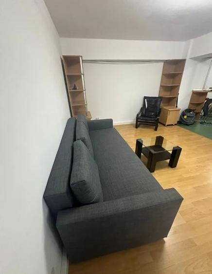 Garsonieră decomandată, mobilată în Virtuții