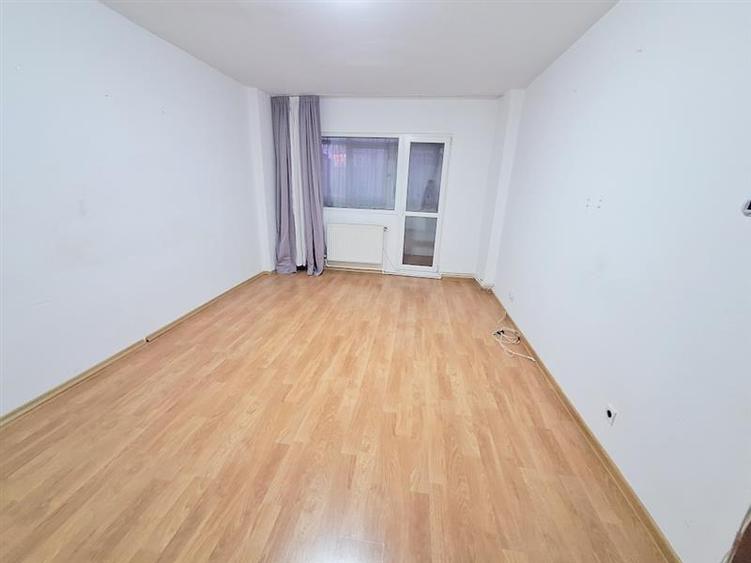 Apartament 2 camere decomandat zona Narcisa - 2