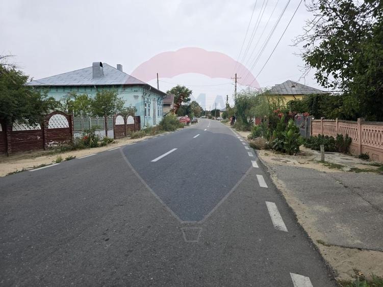 Casa / Vila cu 5 camere de vanzare - 3