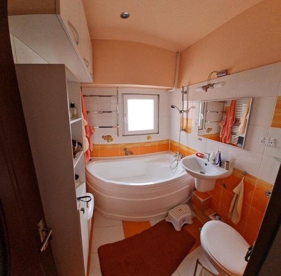 Vand apartament 3 camere cu scara interioara - 7