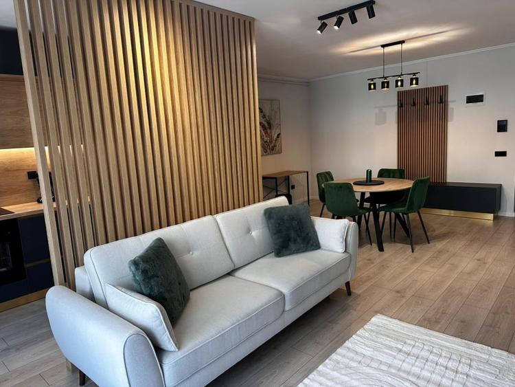 Apartament de 2 camere,55 mp utili, ultramodern, Zona Eroilor,Floresti - 3