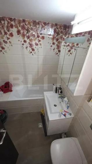 Apartament cu 3 camere, zona Stefan cel Mare; Parter inalt - 4