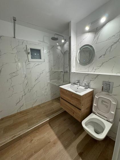 Mariott, 13 Septembrie, Panduri - 4