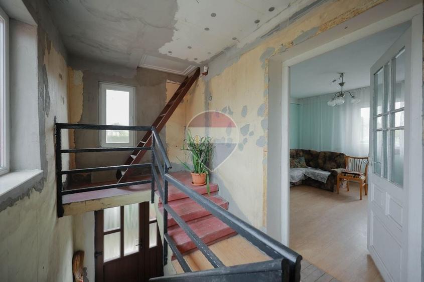 Casă individuală cu 3 camere cu Teren 200 Mp în Nojorid