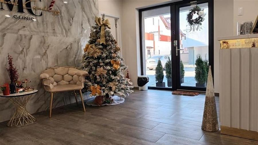 Spatiu 100 mp,ideal cabinete medicale,3 cai de acces,curent trifazic,Tractorul,B - 16