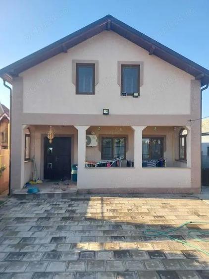 Vand casa in Caracal Str.Targul Nou, 120 mp construc?ie (2 camere , living + dressing)+foisor - 3