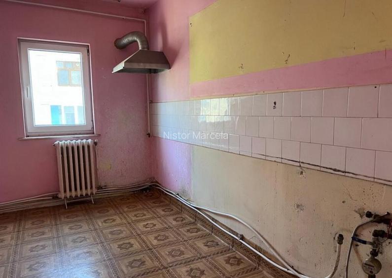 Apartament 4 camere in Deva, zona Eminescu- I. Corvin, et 2 Apartament 4 camere in Deva, zona Eminescu- I. Corvin, et 2