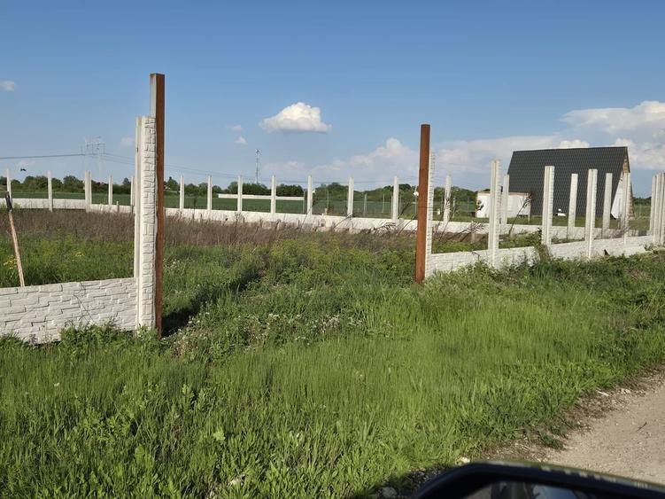 Teren agricol intravilan de 497 mp, în Pădurișu
