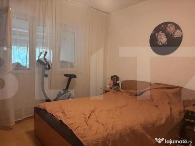 Apartament de vanzare, cu 3 camere, 55 mp, zona Lipovei - 11