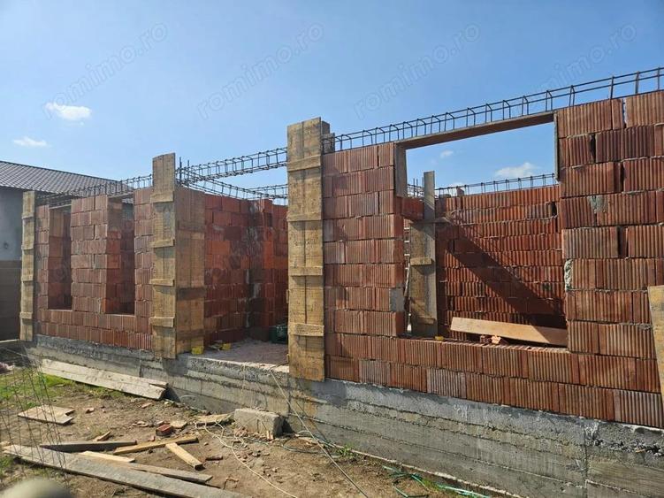 Casa Cumpana intabulata ?i conectata la toate utilita?ile - 4