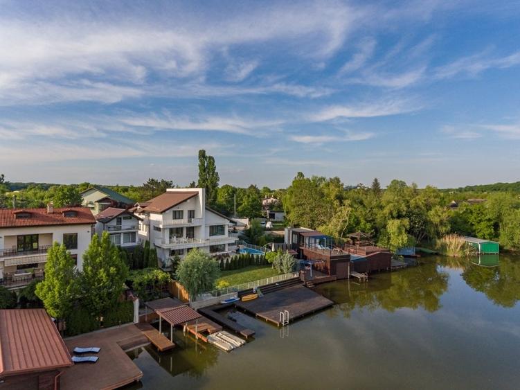 Vila eleganta pe malul lacului| Ponton si piscina| Snagov - 3