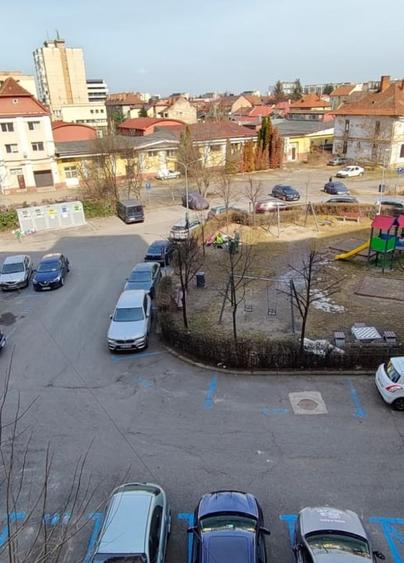 Garsoniera mobilata si utilata in Centrul Civic  - Mall AFI - 8