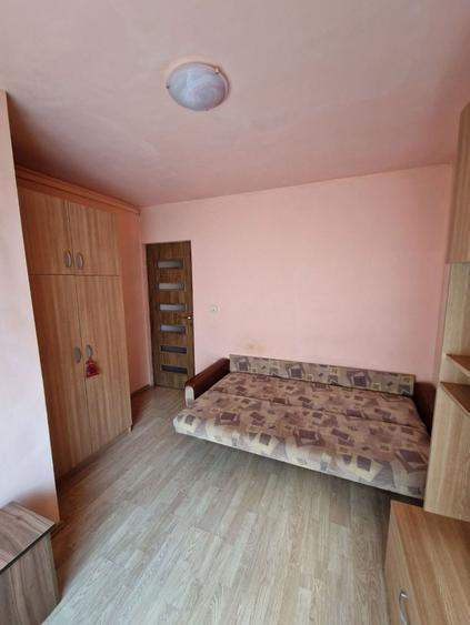 Inchiriez garsoniera - 2