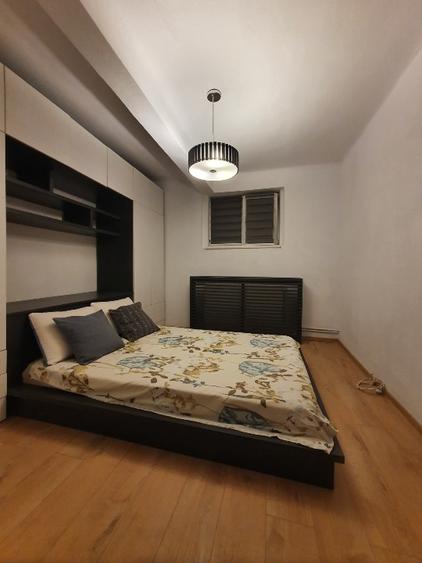 Apartament două camere, ultracentral, demisol, mobilat, loc de parcare  inclus - 3