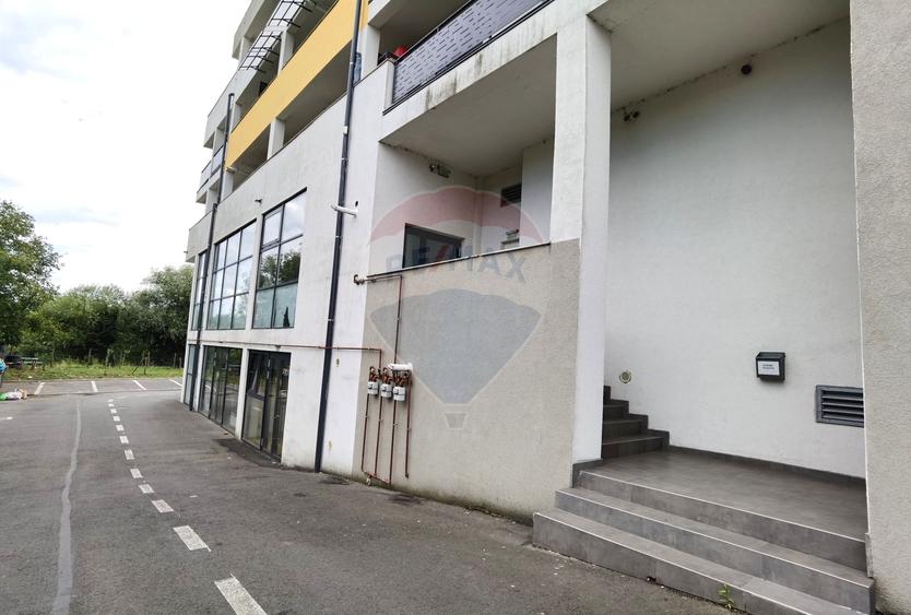 Spatiu comercial de vanzare - centru - Gilau - 200 mp - 5