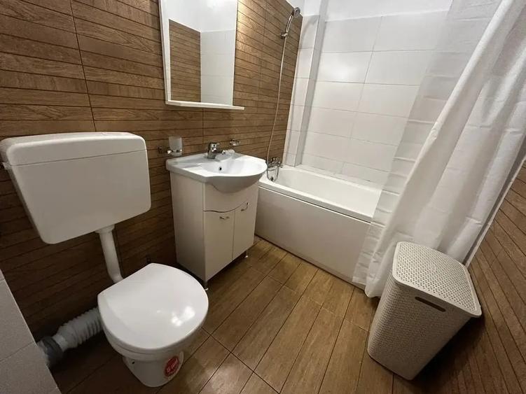 Garsoniera spatioasă de închiriat în zona Grand Arena - 16