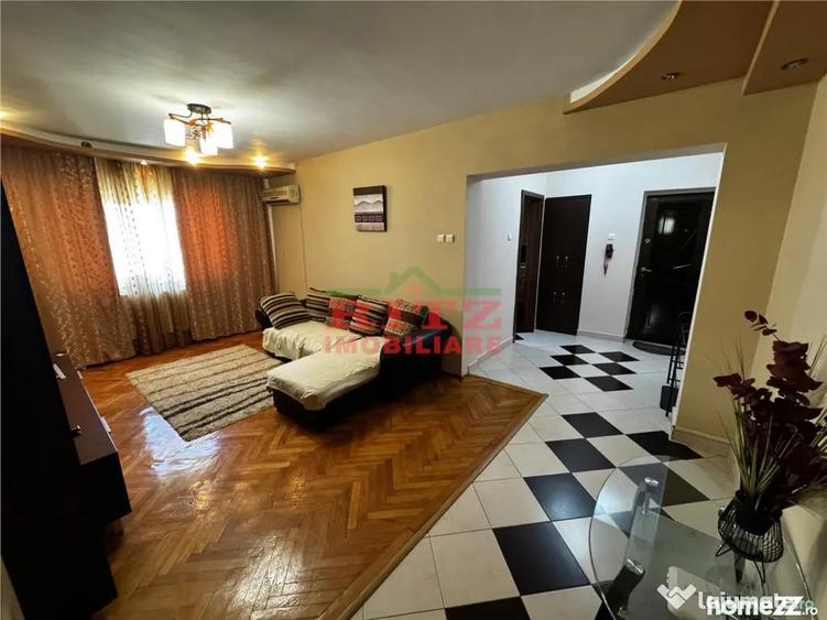 Apartament cu 3 camere semidecomandat în Ultracentral