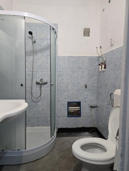 Garsoniera Savinesti spatioasa in zona curata - 5