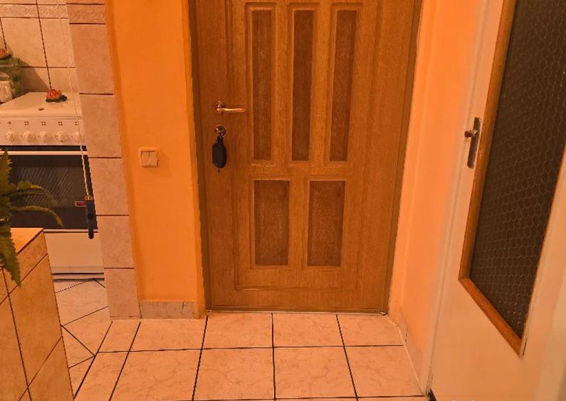 Vand apartament 2 camere in Deva, zona Zamfirescu, et. 2 - 13
