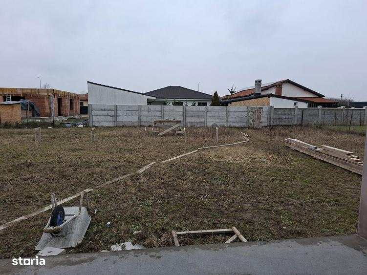 Casa Martinesti cu 3 camere+living, parcare acoperita ?i teren 450mp. - 5