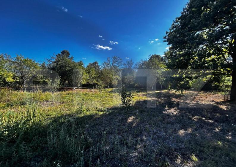 Doua casa de vanzare, teren intravilan 1773 mp, zona Stoloja - 3