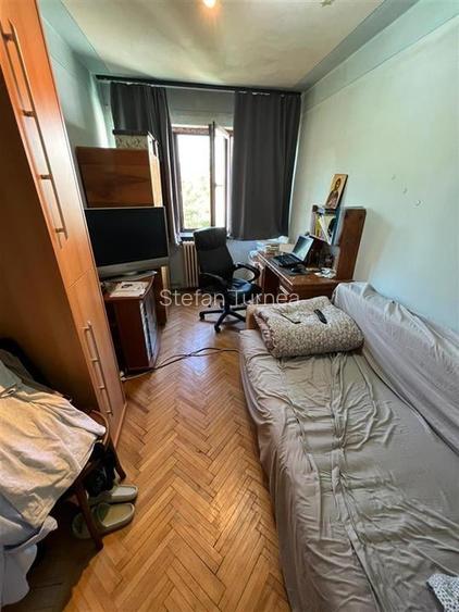 Vanzare apartament 3 camere - Podu Ros
