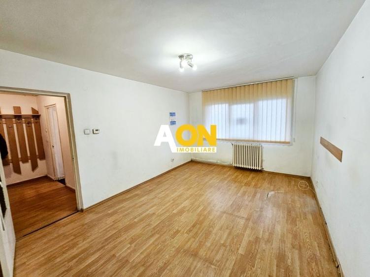 Apartament 2 camere, decomandat, 50 mp utili, Cetate - 1