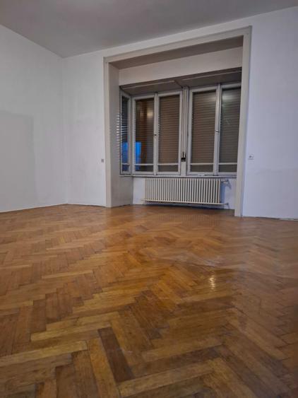 Inchiriez apartament 2 camere central piata 700 - 1