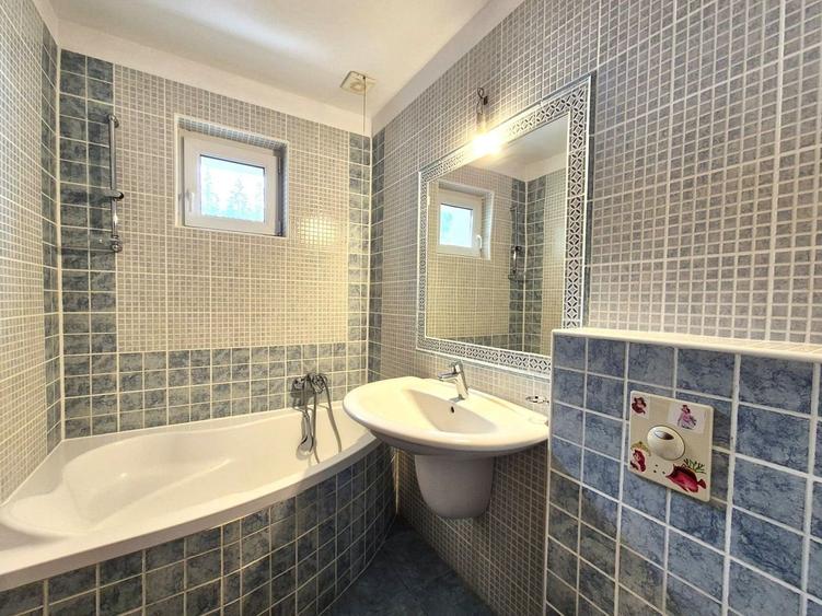 Comision 0 - Apartament în vilă, spațios, priveliște spre cabana Postăvaru - 24