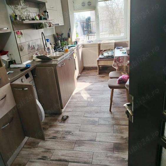 Apartament 2 camere decomandat Trivale etaj 1 renovat centrala langa ?coala 13 71.900 - 3