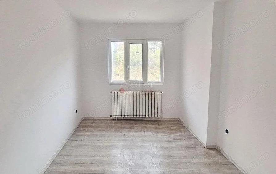 Aproape De Castelul Cantacuzino - 10