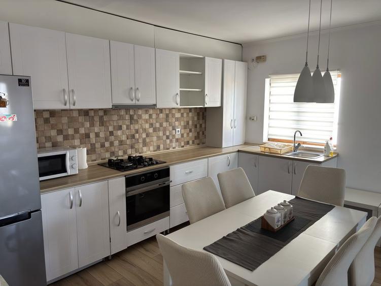 Inchiriez apartament 2 camere Selimbar - 1