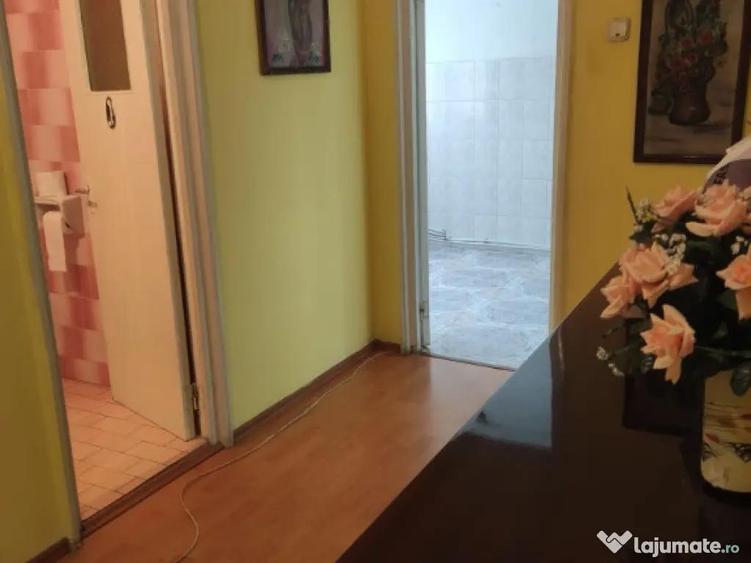 Apartament 4 camere confort 1 zona Garii , Liber - 4