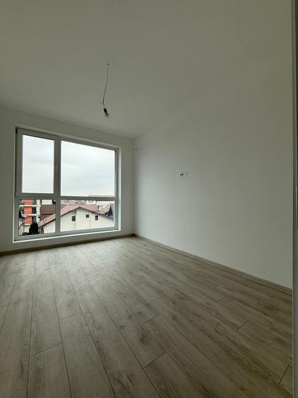 Apartament cu 3 camere - 2 bai { Soseaua Leordeni } - 7