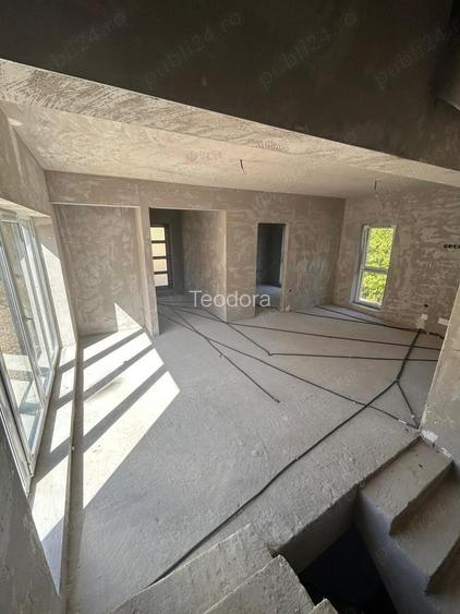Duplex cu 4 camere, zona Tauti