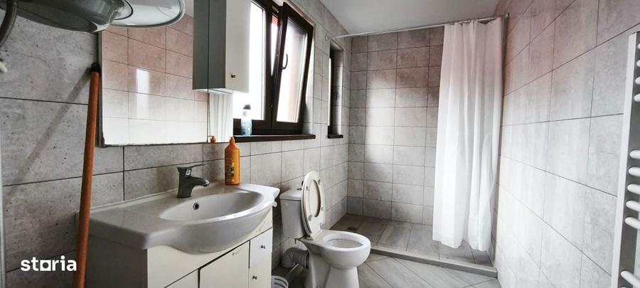 De inchiriat casa cu 6 camere in Cristesti - 10