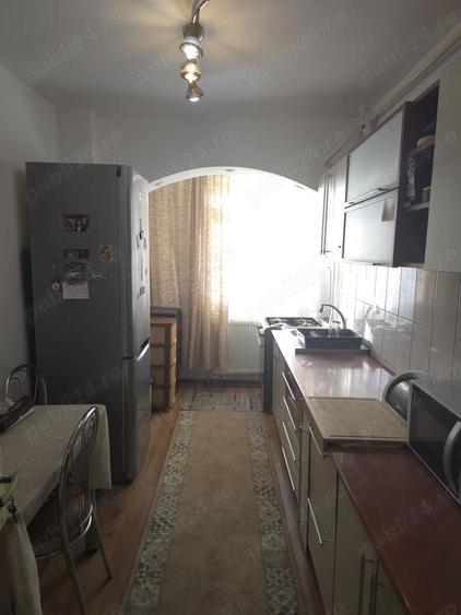 Apartament 2 camere decomandat parter 63 mp bulevardul Unirii, langa ?coala nr. 3 - 10