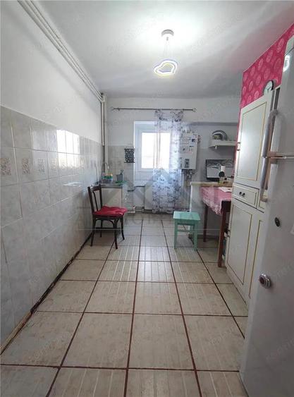 Apartament 4 camere zona Nicolina - Rond Vechi - 11