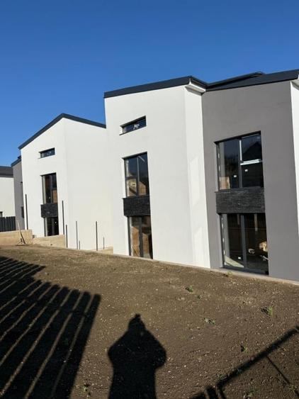 Casă cuplată modernă în Dezmir – zonă liniștită, aproape de toate facilitățile! - 4