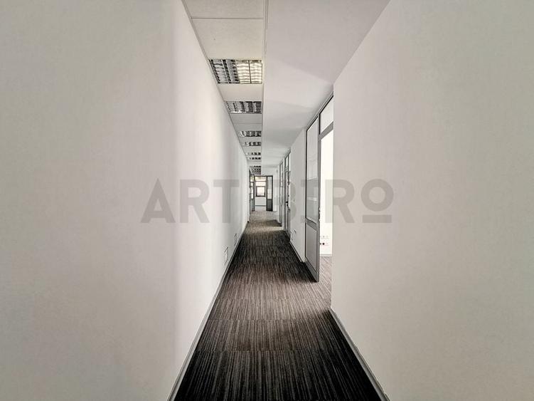 Zero comision, 260-682mp birou mobilat, move-in ready, Romana, 6' metrou - 12