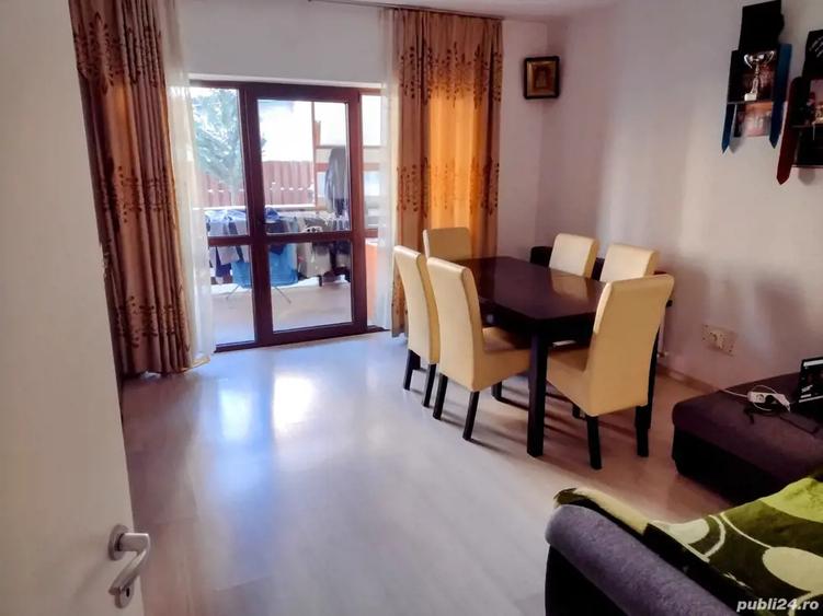 proprietar vand apartament 2 camere decomandat , cu gradini?a proprietate 66 m ,99900 e negociabil - 3