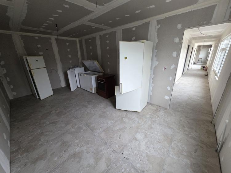 Vand casa pe structura metalica cu tot cu ferestre - 4