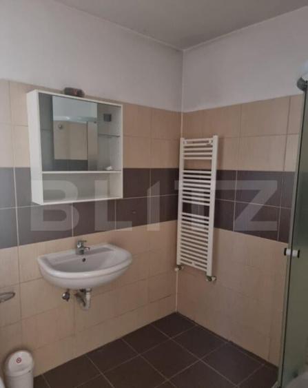 Bloc de apartamente pentru investi?ie, 521 mp utili, zona F - 4