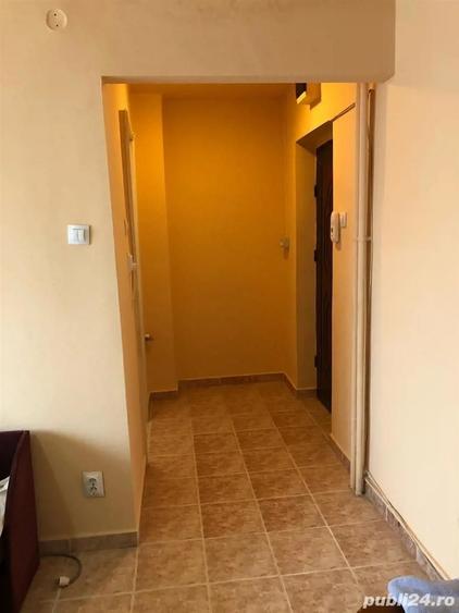 1 camera la etaj 2  zona Brincoveanu - 4