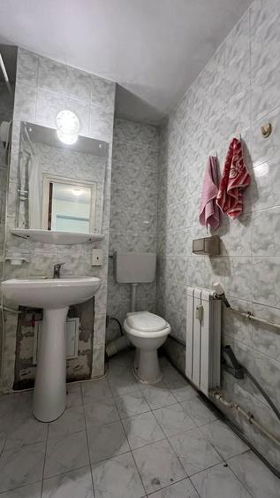 3 camere | metrou Obor in fata scarii - 9