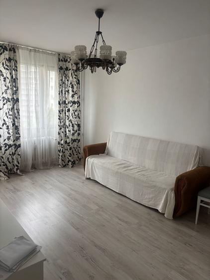 Mutare Imediat | 2 Camere | Renovat | Locație Excelentă | Metrou 5 Min | - 2