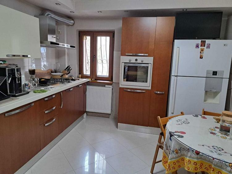vand apartament 3 camere Bucuresti - 7