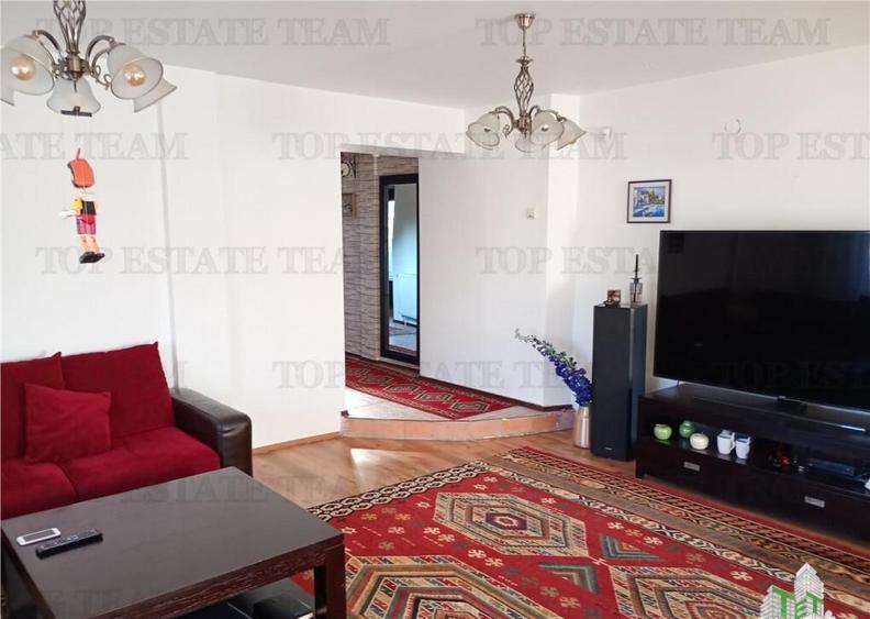 Vila deosebita, Brancoveanu, Luica, curte generoasa. Merita - 6